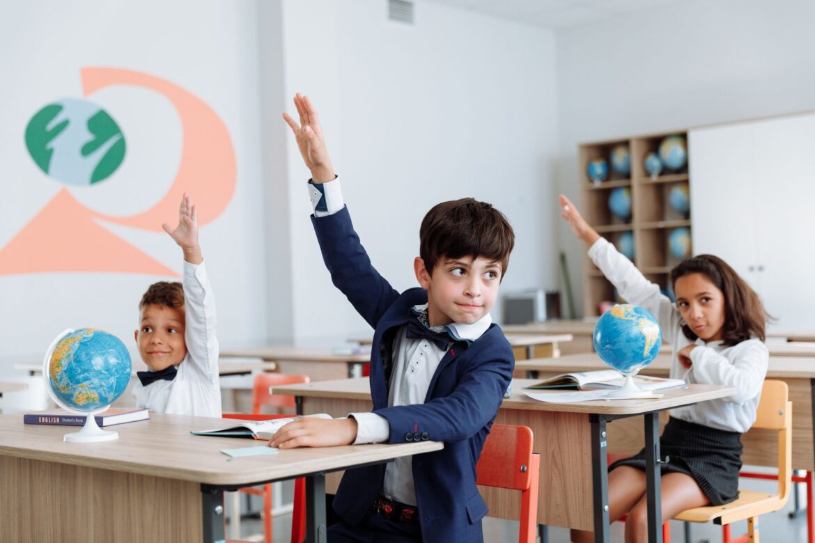 Fundacje wspierające edukację dzieci – jak działają i jak z nich skorzystać - ilustracja artykulu